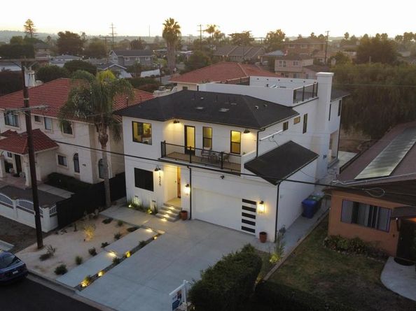 1826 Galveston St, San Diego CA 92110