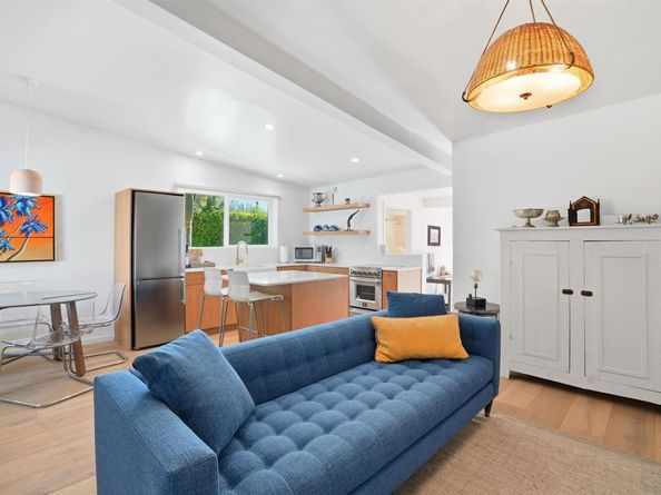3234 Lowry Rd, Los Angeles CA 90027