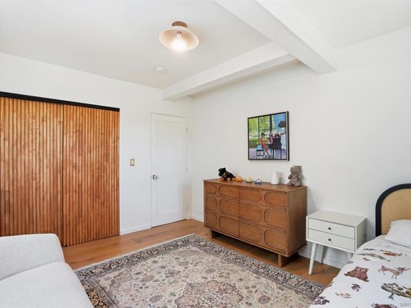3234 Lowry Rd, Los Angeles CA 90027