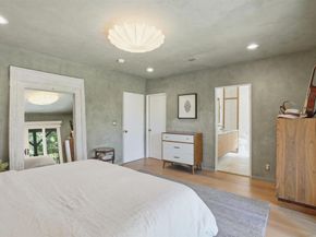 3234 Lowry Rd, Los Angeles CA 90027