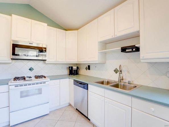 5449 Escarchosa Lane, San Diego CA 92124