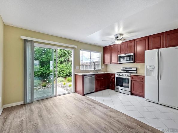 3436 Thunder Dr, Oceanside CA 92056