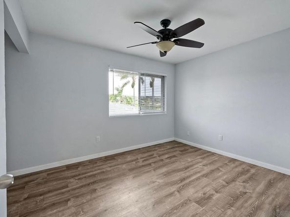 3436 Thunder Dr, Oceanside CA 92056