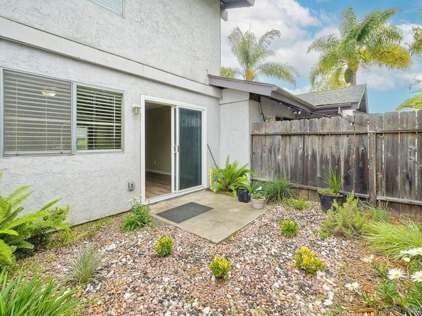 3436 Thunder Dr, Oceanside CA 92056