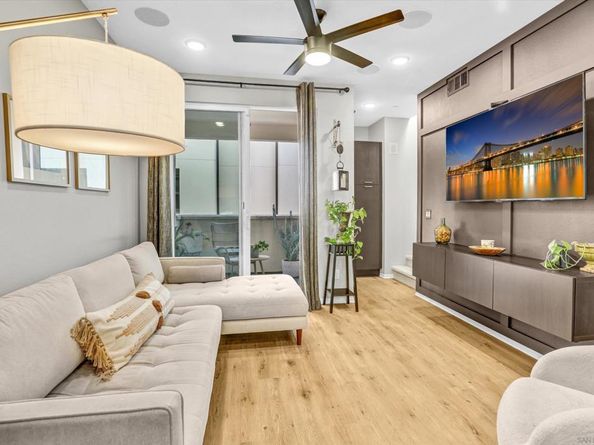 5320 Calle Rockfish 8, San Diego CA 92154