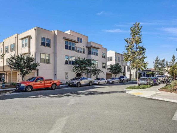 5320 Calle Rockfish 8, San Diego CA 92154