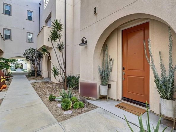 5320 Calle Rockfish 8, San Diego CA 92154