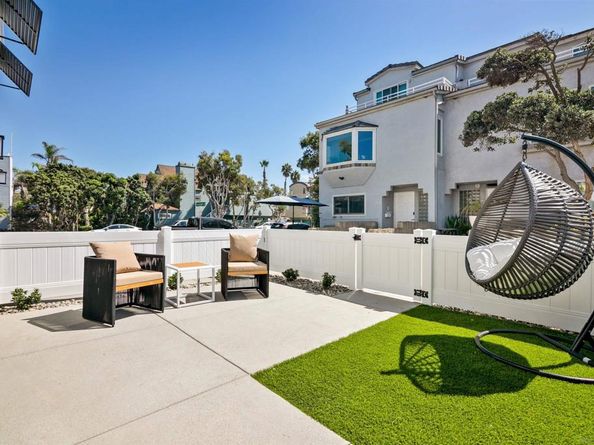 718 Nantasket Ct, San Diego CA 92109