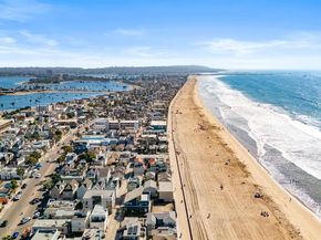 701 Sunset Ct, San Diego CA 92109