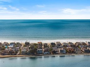 701 Sunset Ct, San Diego CA 92109