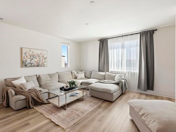 5310 Seacliff Pl 13, San Diego CA 92154