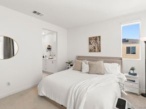 5310 Seacliff Pl 13, San Diego CA 92154