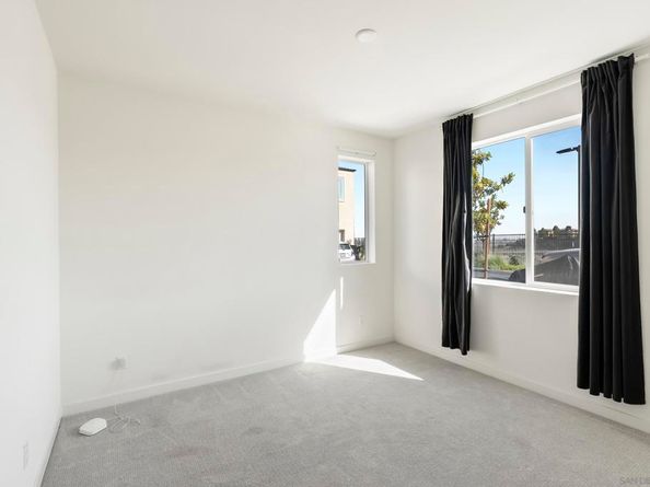 5310 Seacliff Pl 13, San Diego CA 92154