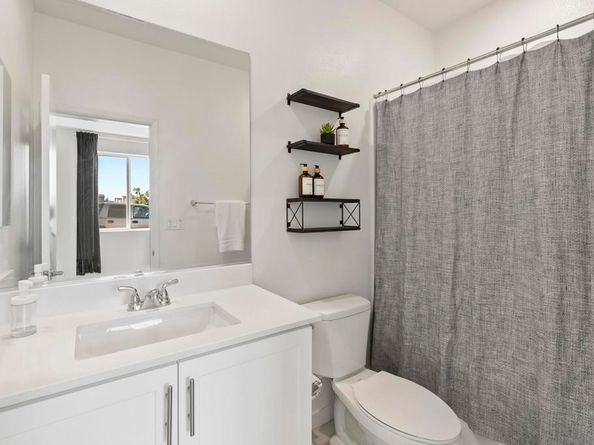 5310 Seacliff Pl 13, San Diego CA 92154