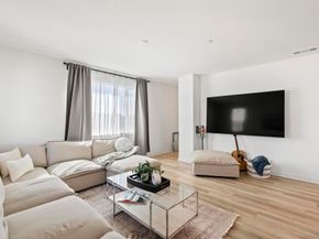 5310 Seacliff Pl 13, San Diego CA 92154