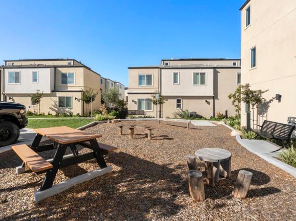 5310 Seacliff Pl 13, San Diego CA 92154