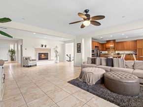 705 Sungold Way, Escondido CA 92027