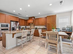 705 Sungold Way, Escondido CA 92027