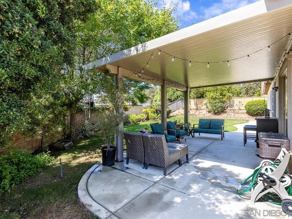 705 Sungold Way, Escondido CA 92027