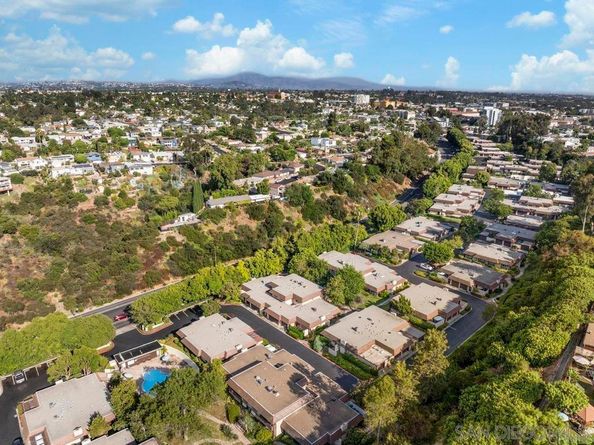 4402 Collwood Ln, San Diego CA 92115