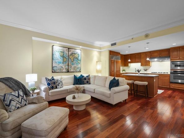 645 Front St 2002, San Diego CA 92101