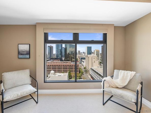 645 Front St 2002, San Diego CA 92101