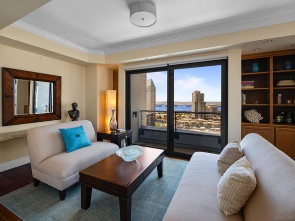 645 Front St 2002, San Diego CA 92101