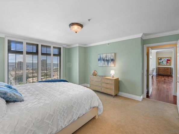 645 Front St 2002, San Diego CA 92101