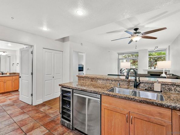 850 Beech St 213, San Diego CA 92101