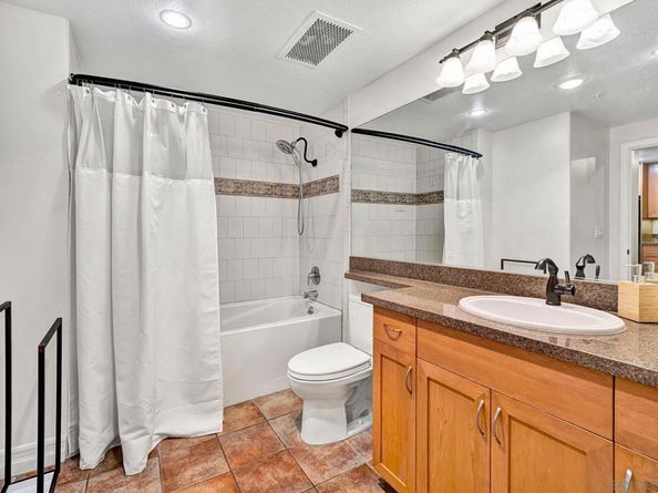 850 Beech St 213, San Diego CA 92101