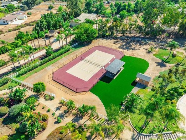 15397 Rock Creek Ln, El Cajon CA 92021