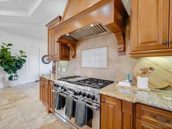 15397 Rock Creek Ln, El Cajon CA 92021