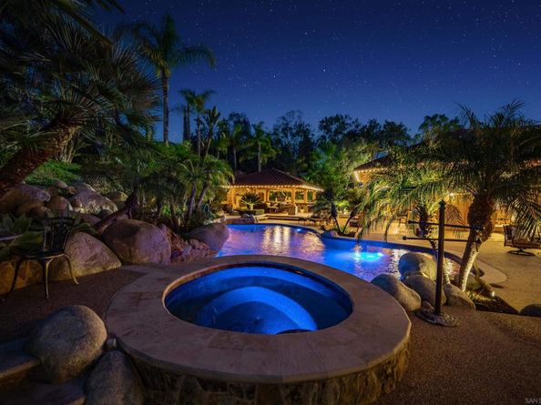 15397 Rock Creek Ln, El Cajon CA 92021