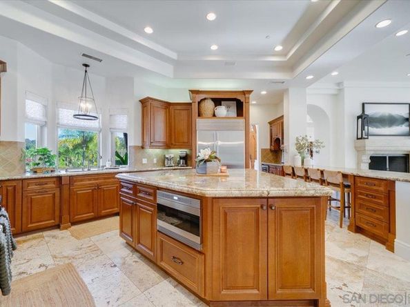 15397 Rock Creek Ln, El Cajon CA 92021