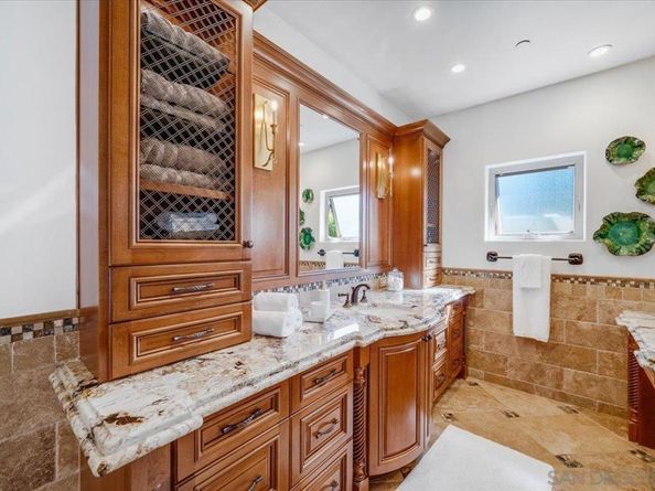 15397 Rock Creek Ln, El Cajon CA 92021