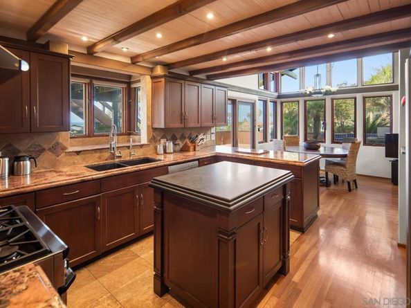 936 Cornish, San Diego CA 92107