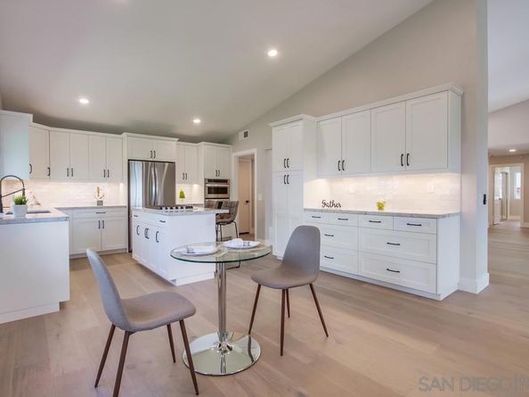 2334 Kimberly Ct, Carlsbad CA 92008