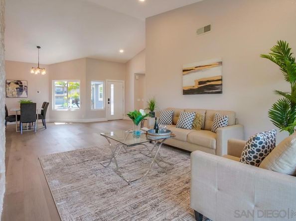 2334 Kimberly Ct, Carlsbad CA 92008
