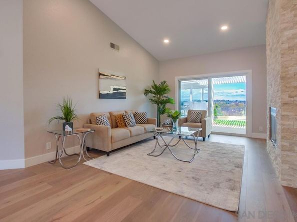 2334 Kimberly Ct, Carlsbad CA 92008