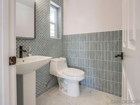 2334 Kimberly Ct, Carlsbad CA 92008