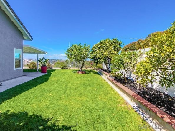 2334 Kimberly Ct, Carlsbad CA 92008