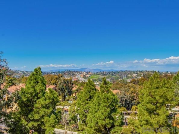 2334 Kimberly Ct, Carlsbad CA 92008
