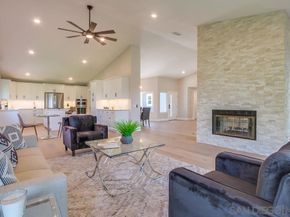 2334 Kimberly Ct, Carlsbad CA 92008