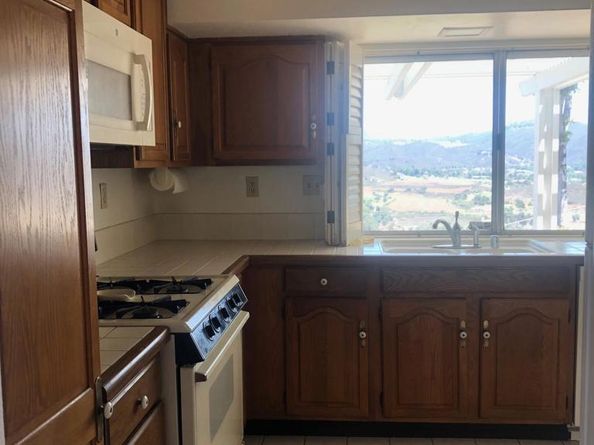 2552 Wind River Rd, El Cajon CA 92019