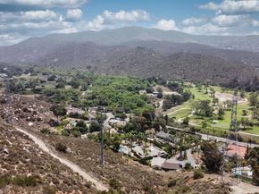 2552 Wind River Rd, El Cajon CA 92019