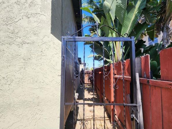 4129 31 Chamoune, San Diego CA 92105