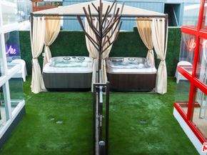 715 N El Centro Avenue, Los Angeles CA 90038