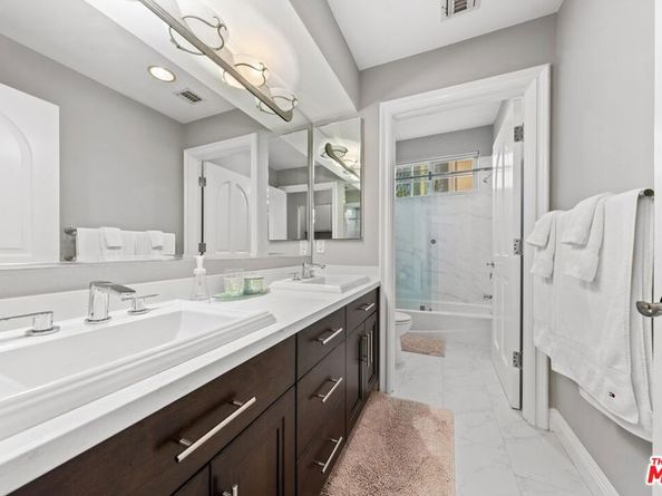 912 Harbor Crossing Lane, Marina Del Rey CA 90292