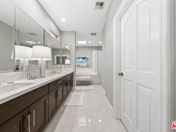 912 Harbor Crossing Lane, Marina Del Rey CA 90292