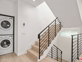 1187 Crenshaw Boulevard 18, Los Angeles CA 90019